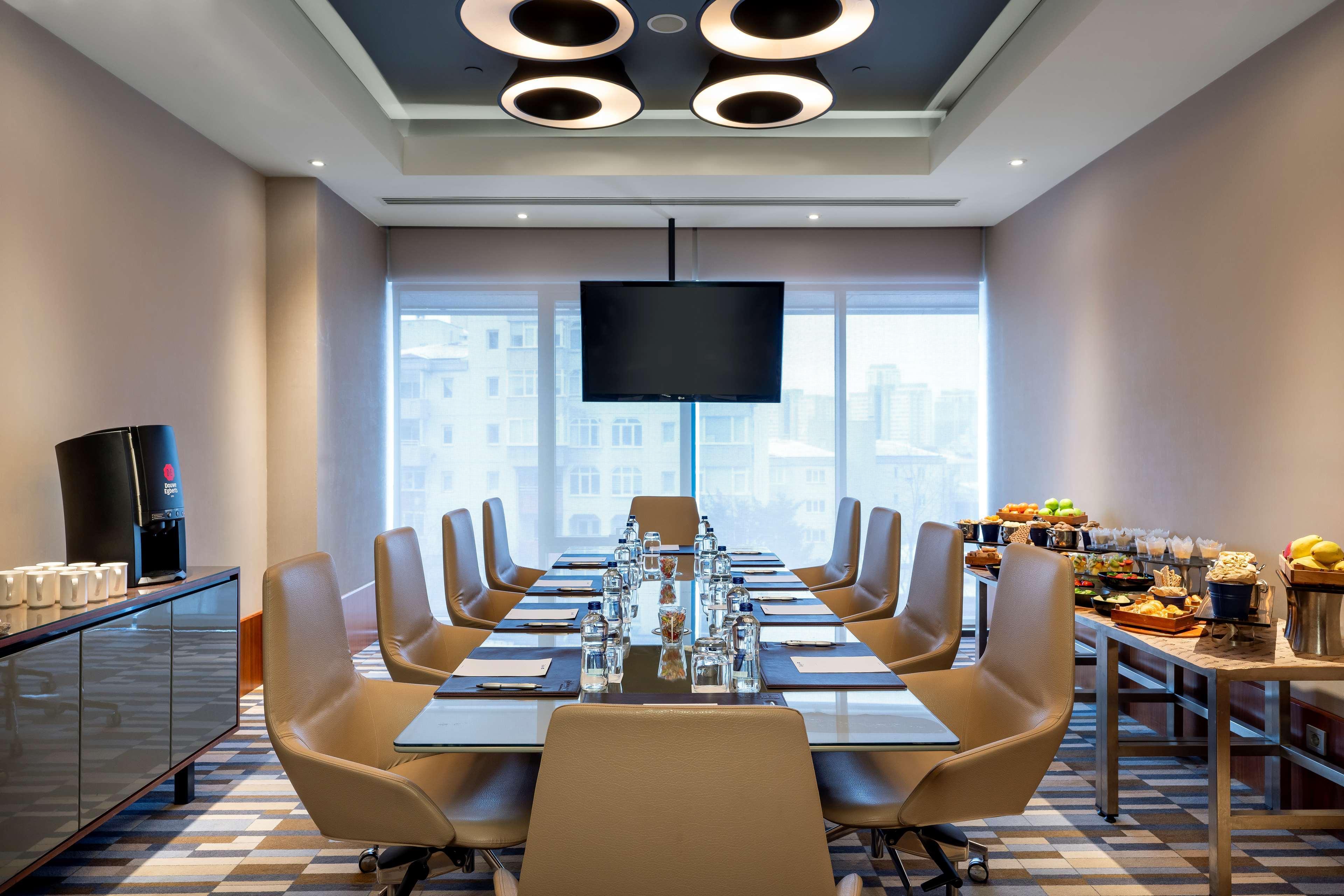 Radisson Blu Hotel Istanbul Asia Kültér fotó Meeting room
